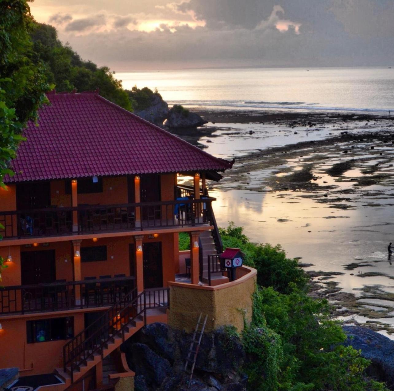 Ari Homestay Uluwatu Buitenkant foto